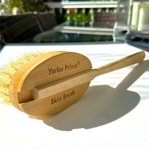 NWOT Yerba Prima Skin Brush